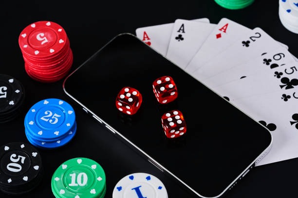 Super Sic Bo live-dealer table on two-hundred-two showing three dice and betting board